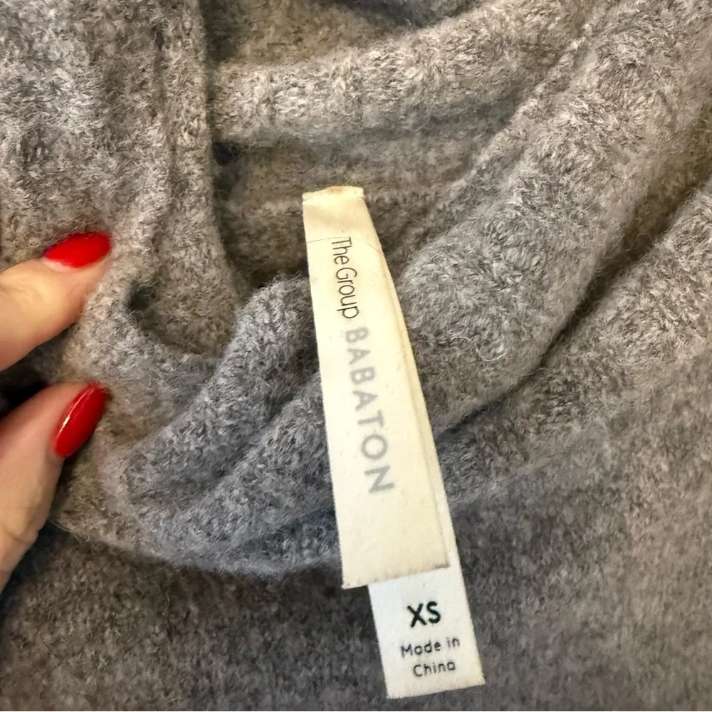 Aritzia The Group by Babaton Plutarch Turtleneck Sweater Merino Wool Yak XS - Picture 3 of 5